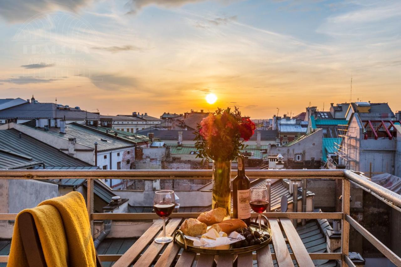 Feniks Fragola Apartments Main Square คราคูฟ ภายนอก รูปภาพ