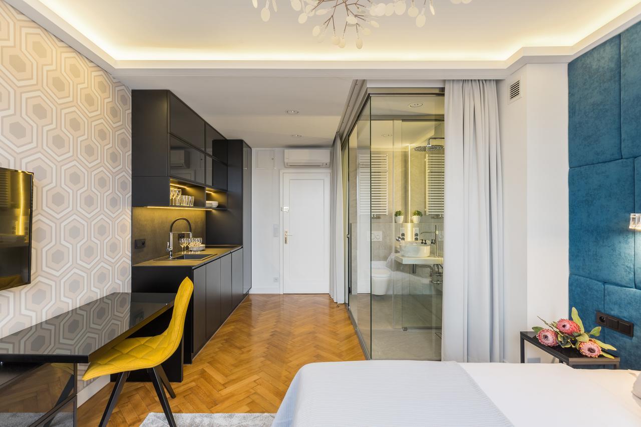 Feniks Fragola Apartments Main Square คราคูฟ ภายนอก รูปภาพ